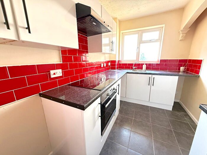 1 Bedroom Flat To Rent In Dadford View, Brierley Hill, DY5