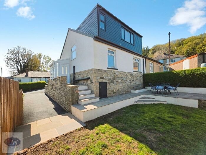 4 Bedroom Semi-detached Bungalow For Sale In St. Aidans Road, Baildon, BD17