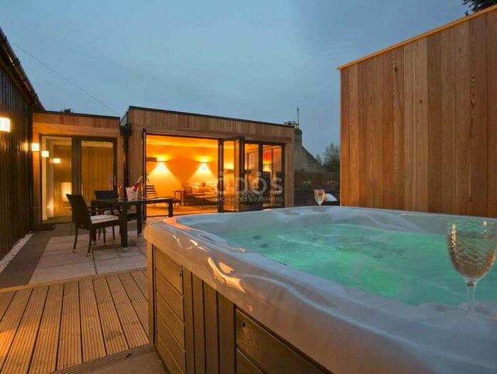 2 Bedroom Lodge Character Property For Sale In The Spadlington Resort, Off Holme Road, Spadlington, Yorkshire, DN14