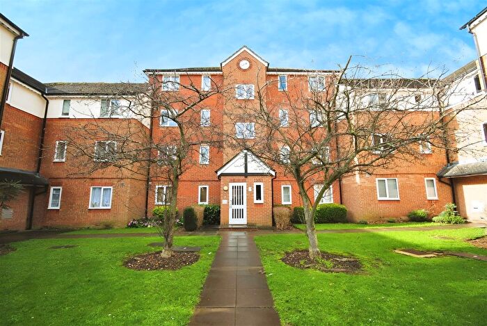 1 Bedroom Flat For Sale In Shetland House, Watford, WD18