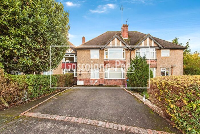 2 Bedroom Maisonette To Rent In Tartar Road, Cobham, KT11