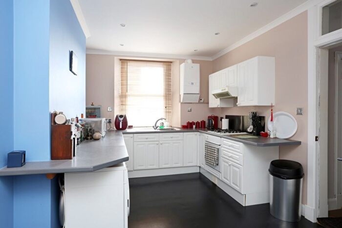 1 Bedroom Flat For Sale In High Street, Kirkcaldy, KY1