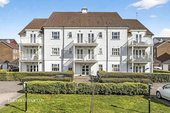 1 Bedroom Apartment For Sale In Beaumont Drive, Worcester Park, KT4