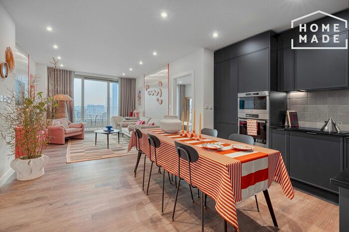 3 Bedroom Flat To Rent In Coppermaker Square, Stratford, E20