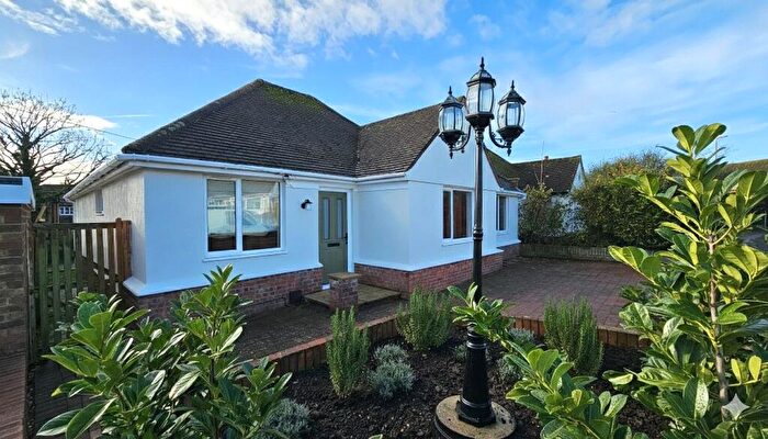 3 Bedroom Detached Bungalow For Sale In Rosemary Gardens, Broadstairs, CT10