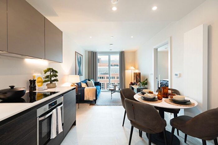 1 Bedroom Flat To Rent In Quarry Hill, Leeds, LS2