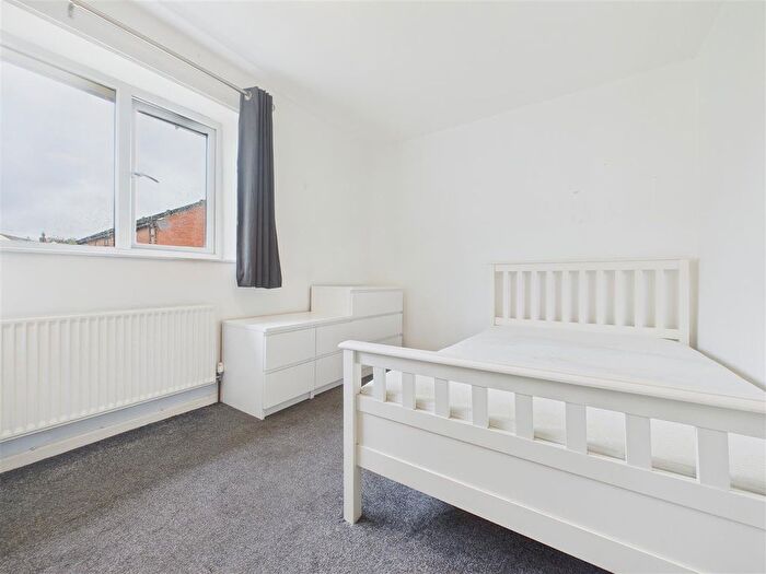 3 Bedroom Semi-Detached House For Sale In Landor Crescent, Rugeley, WS15