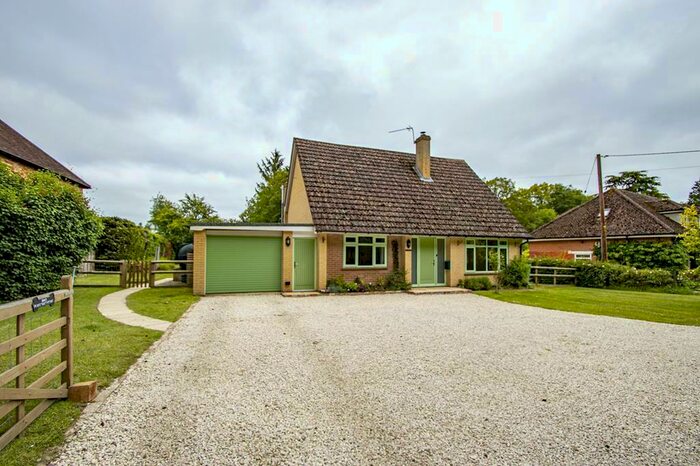 3 Bedroom Detached House To Rent In Uxmore Road, Checkendon, Reading, Oxfordshire, RG8