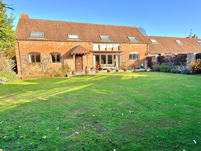 4 Bedroom Barn Conversion For Sale In Bredon Road, Bredons Hardwick, Tewkesbury, GL20