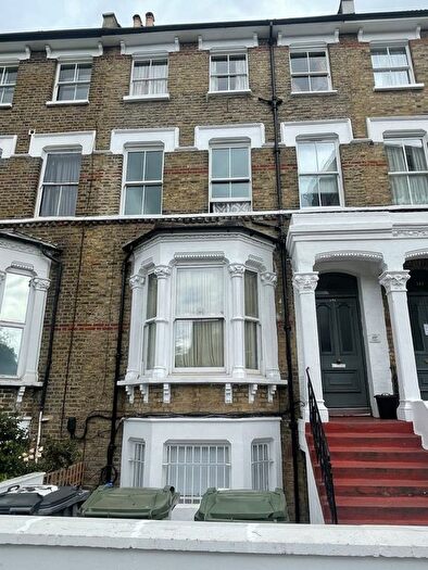 Studio To Rent In South Lambeth Road, London, SW8
