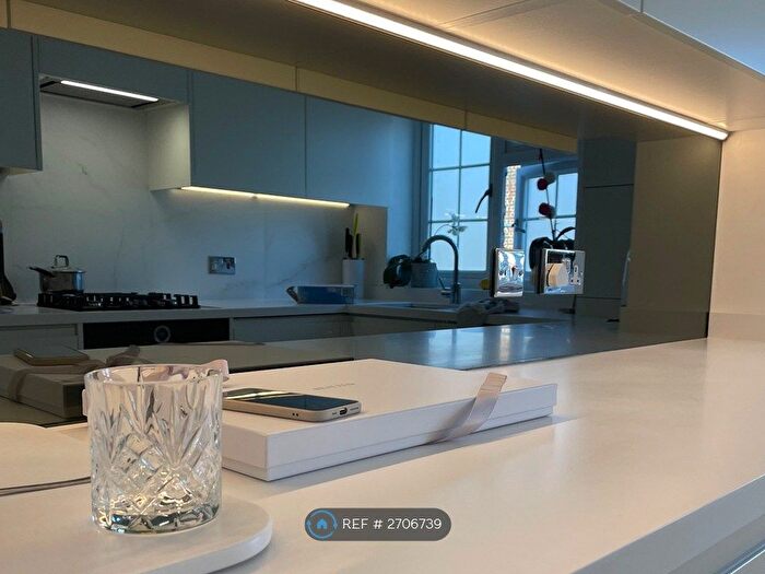 2 Bedroom Maisonette To Rent In Page Meadow, London, NW7