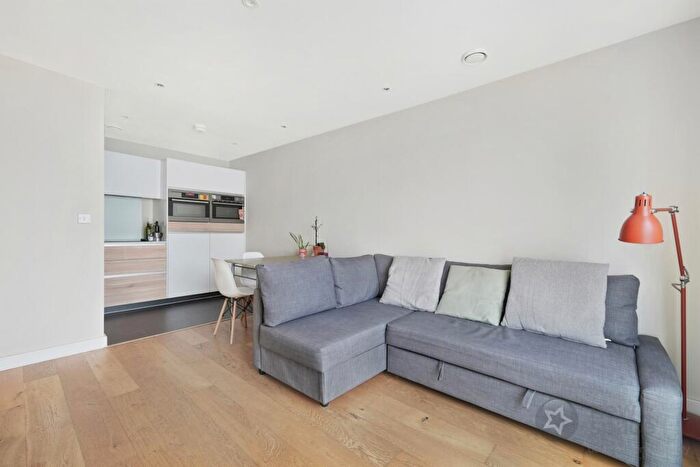 1 Bedroom Flat To Rent In Hoxton Wharf, Wiltshire Row, Hoxton, N1