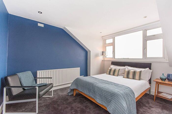 3 Bedroom Property To Rent In Shakespeare Road, Acton, London, W3