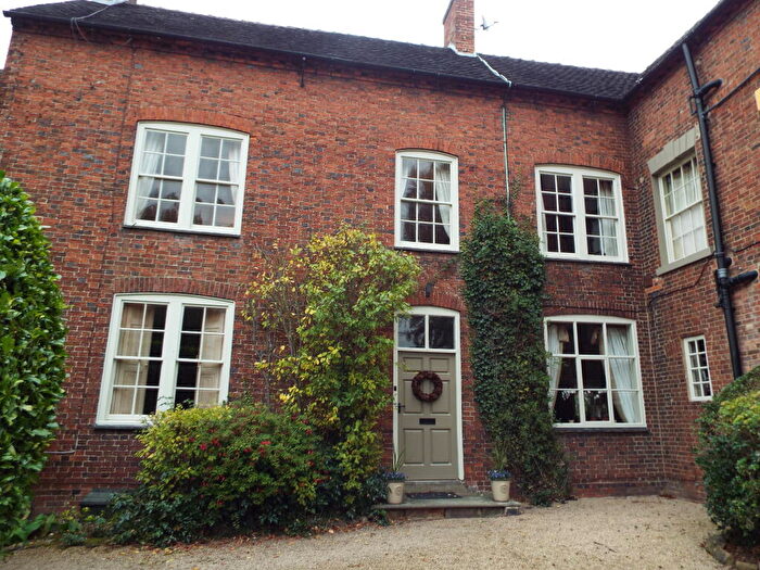 2 Bedroom Apartment To Rent In Upper Flat, Robinsons Hill, Derby, DE73