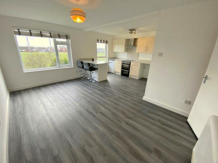 1 Bedroom Flat To Rent In Lennox Court, Blackpool, FY4