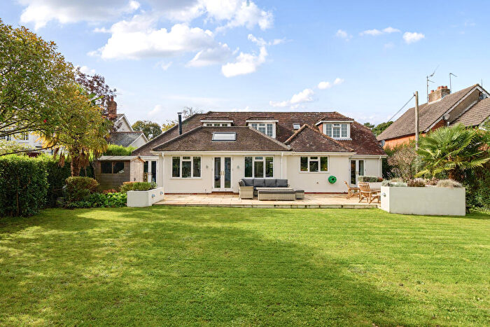 4 Bedroom Detached House For Sale In Rosemary Lane, Farnham, GU10