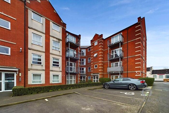 2 Bedroom Flat For Sale In Stimpson Avenue, Abington, Northampton, NN1