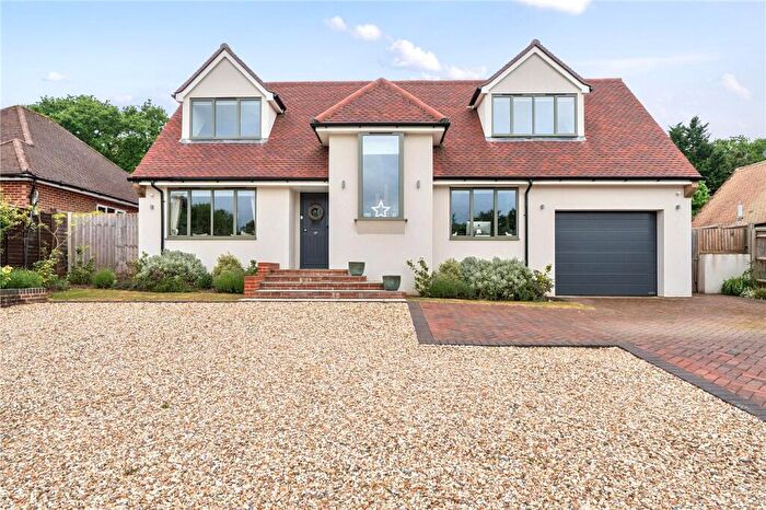 4 Bedroom Detached House For Sale In Abbots Ride, Farnham, Surrey, GU9