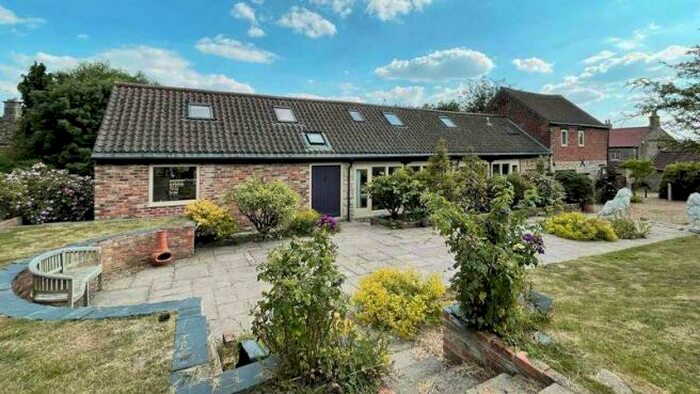 4 Bedroom House To Rent In Church Street, Corby Glen, Grantham, NG33