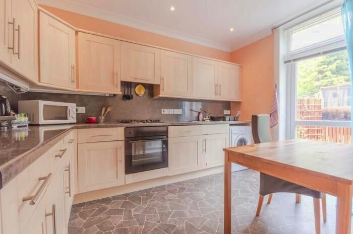 2 Bedroom Flat To Rent In Northfield Broadway, Edinburgh, EH8