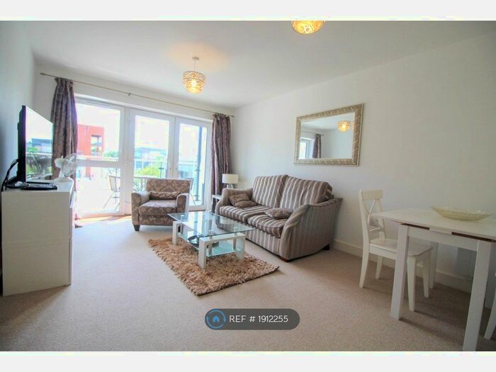 2 Bedroom Flat To Rent In Backus Lodge, Oakgrove, Milton Keynes, MK10