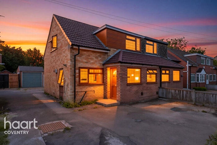 3 Bedroom Semi-Detached House For Sale In Parry Road, Coventry, CV2