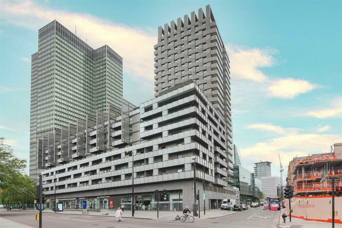 3 Bedroom Apartment To Rent In Triton Building, NW1