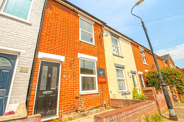 3 Bedroom Terraced House To Rent In Winchester Road, Colchester, Essex, CO2