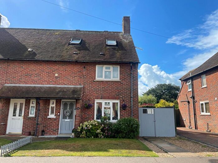 3 Bedroom End Of Terrace House For Sale In Mountwood Road, Selsey, PO20