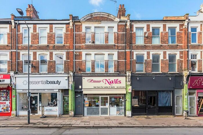 Studio To Rent In Chamberlayne Road, Kensal Rise, London NW10