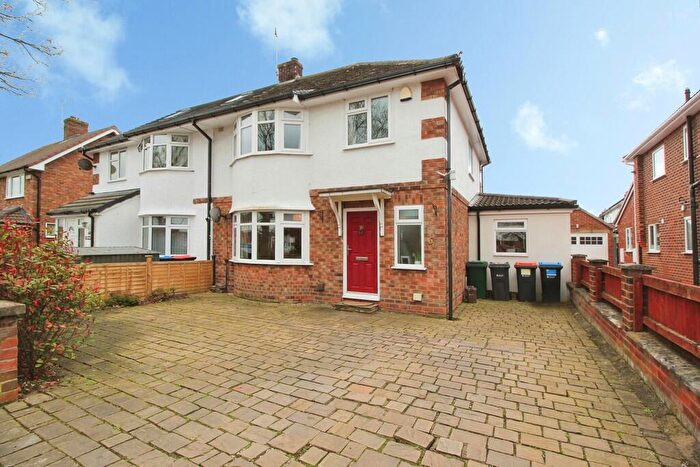 3 Bedroom Semi-Detached House To Rent In Woodlands Drive, Chester, CH2