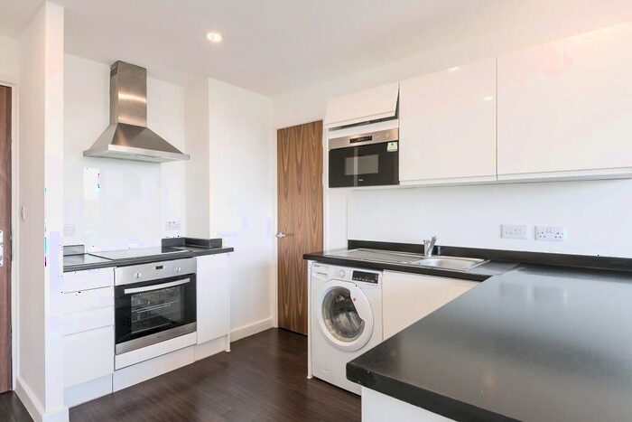 1 Bedroom Flat To Rent In Cherrydown East, Basildon, SS16