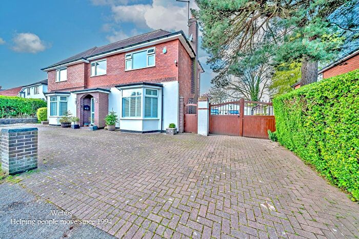 4 Bedroom Detached House For Sale In West Butts Road, Rugeley, WS15