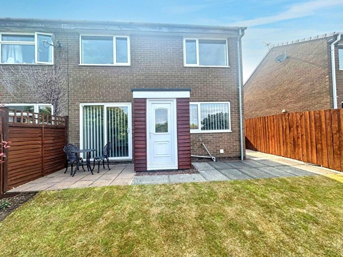 3 Bedroom Semi-Detached House For Sale In Featherstone Road, Newton Hall, Durham, Durham, DH1