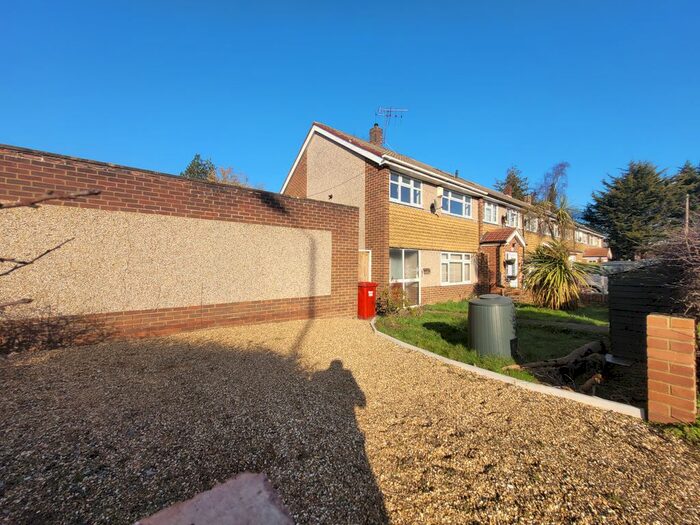 3 Bedroom Property To Rent In Northborough Road, Slough, SL2