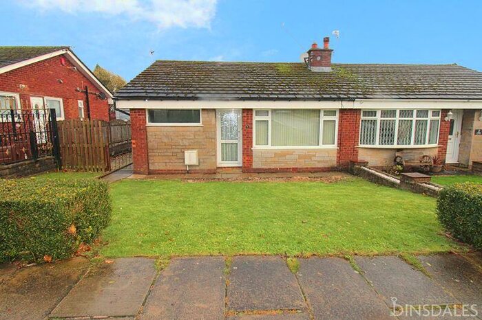 2 Bedroom Bungalow To Rent In Sunningdale, Fairweather Green, Bradford, BD8