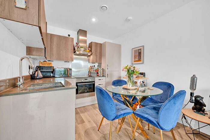 1 Bedroom Flat For Sale In Hawthorne Crescent, London, SE10