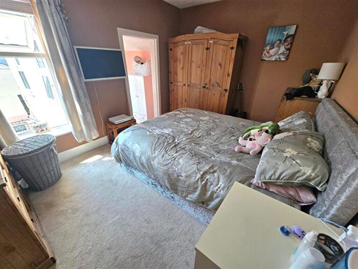 3 Bedroom Terraced House For Sale In Admiralty Road, Great Yarmouth, NR30