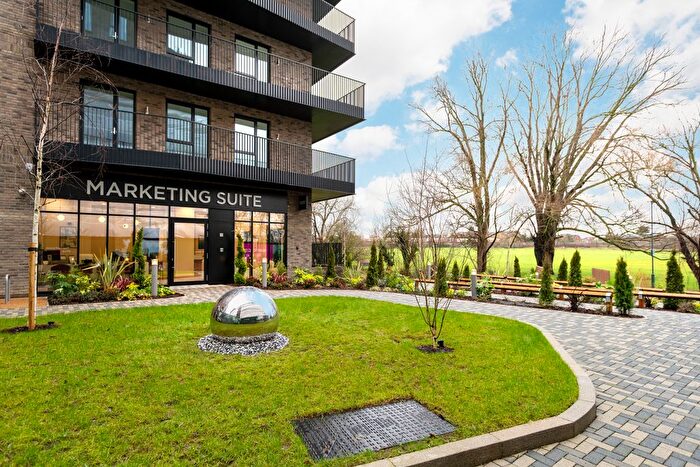 2 Bedroom Flat For Sale In " Bed Apartment" At The Fairway, Wembley, HA0