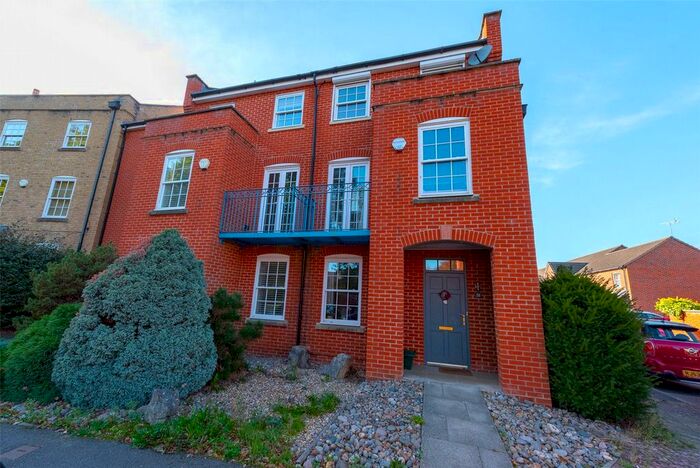 3 Bedroom End Of Terrace House To Rent In Rockbourne Road, Sherfield-On-Loddon, Hook, RG27