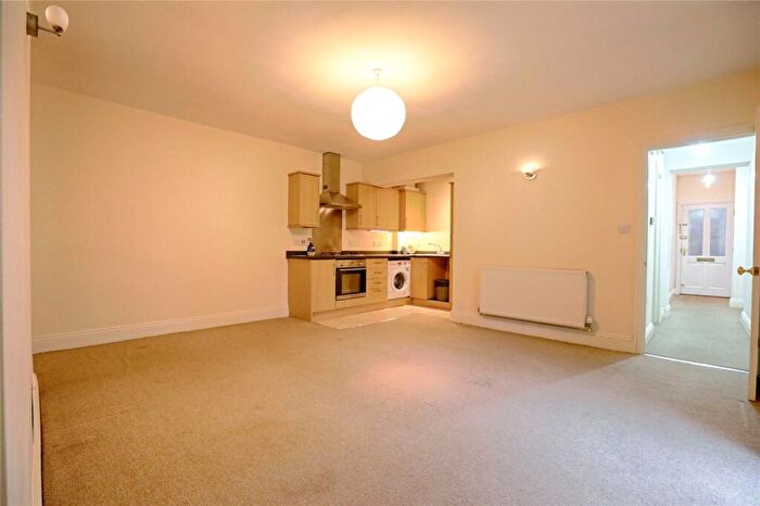 1 Bedroom Flat To Rent In St Georges Road, Cheltenham, GL50