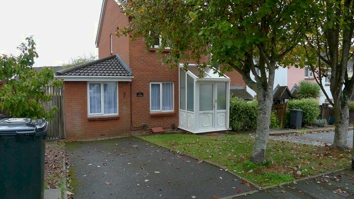 2 Bedroom Semi-Detached House To Rent In Kingscombe Drive, Kingsteignton, TQ12