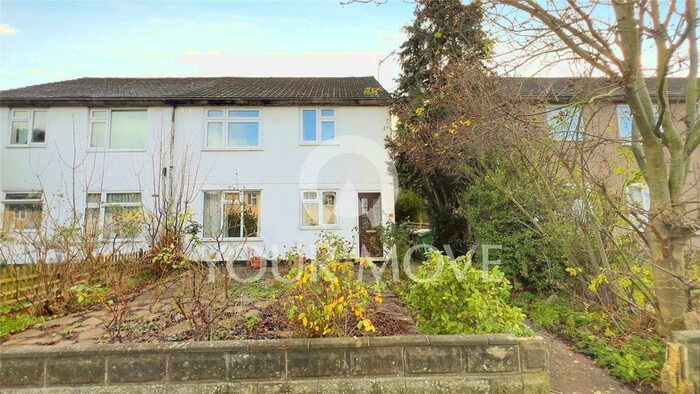 2 Bedroom Flat To Rent In Burr Close, Bexleyheath, Kent, DA7