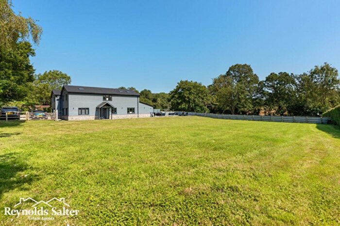 4 Bedroom Country House For Sale In Middle Street, Nazeing, Essex., EN9