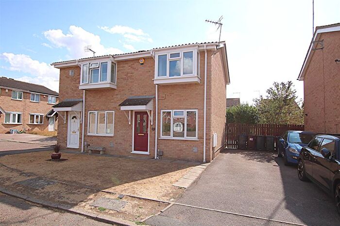 2 Bedroom Semi-detached House For Sale In Fleetwind Drive, East Hunsbury, NN4