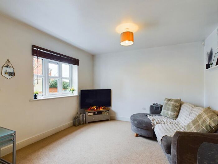 2 Bedroom Apartment To Rent In Highfields Park Drive, Darley Abbey, DE22