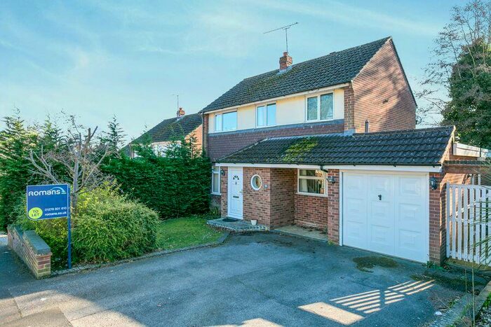 3 Bedroom Detached House To Rent In York Way, Sandhurst, GU47