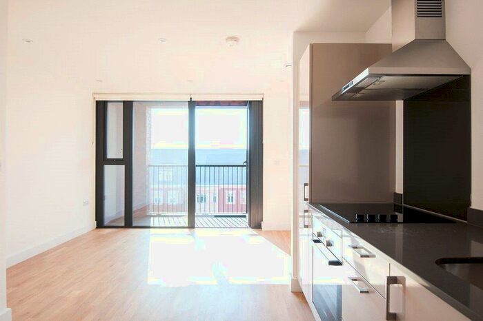 1 Bedroom Apartment To Rent In Burgess Springs, Chelmsford, CM1