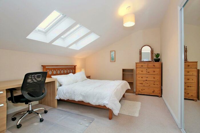 3 Bedroom Flat To Rent In Shaw Crescent, Aberdeen, AB25