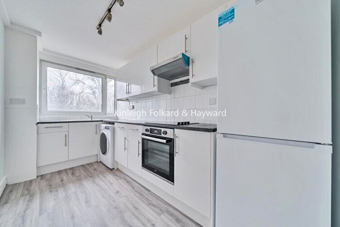 2 Bedroom Apartment To Rent In Bromley, BR2
